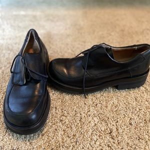 Vintage Corporate Work Shoe!!